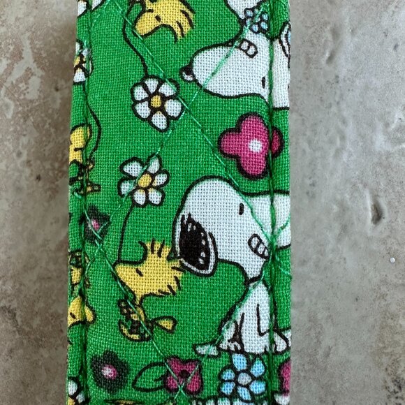 VERA BRADLEY PEANUTS WIDE WRISTLET STRAP KEYRING:NWT  SNOOPY'S MEADOW - Picture 4 of 13